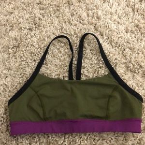 LuLulemon Sports Bra - size 8